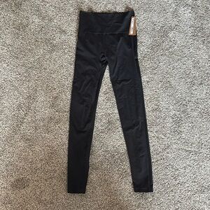 NEW WITH TAGS: SKIMS Soft Smoothing Seamless Legging, Size: Small Color: Eclipse